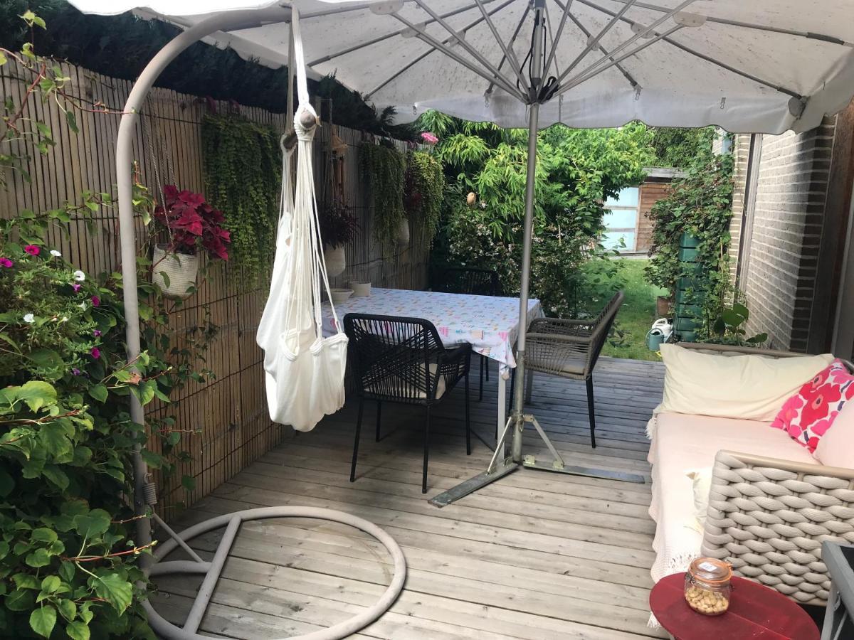 Gardencaravan Near Ghent In Green Area Bagian luar foto